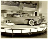 1955 PONTIAC Pontiac Strato Star the big hit of the show! Another brillant creation from PONTIAC, a drean come true in the 1955 Pontiac Safari General Motors Photographic Section 10″x8″ black & white photograph No. X16472-2