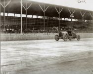 1912 Indianapolis 500? Probably a National Car, BUT NOT Car 8 Note: Shape of radiator & lever on mechanic side (Joe Dawson in National Car 8 had no such lever on mechanic side) Photo courtesy: Indianapolis Motor Speedway 4468