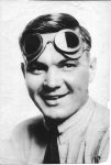 1914 ca Joe Dawson, Racer Joseph Crook Dawson (July 17, 1889 – June 18, 1946) Born Odon, Indiana Won 1912 Indy 500 in a NATIONAL Photo ca. 1914 5.75″x8.5″ front
