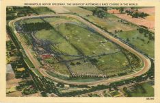 1947 9 2 Indy 500 track linen postcard 46490 Front