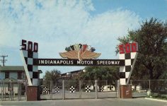 1960 ca Indy 500 Indianapolis Motor Speedway Main Gate postcard Front