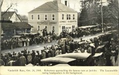 1908 10 24 Vanderbilt Race Locomobile Car 16 Robertson approaching turn at Jericho postcard front