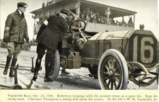 1908 10 24 Vanderbilt Race Robertson stopping postcard front