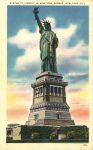 1940 ca. STATUE OF LIBERTY IN NEW YORK HARBOR postcard front