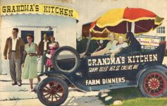 1950 ca. FLORIDA, Miami Beach Grandmas Kitchen postcard front