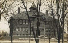 1907 6 MINN Alexandria Washington School maybe EEJ RPPC front