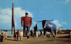 1957 9 16 PAUL BUNYAN AND BABE HIS BLUE OX BABE BMK 10 postcard front