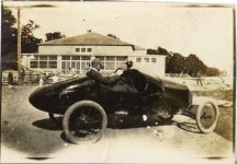 1915 ca. Unknown race car 2.5″×1.75″ snapshot