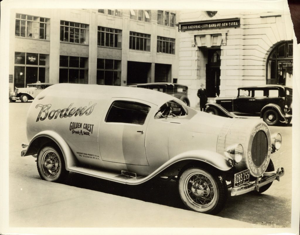 1934 BORDEN Milk Bottle Shaped truck Brown Bros 10×8 photo front