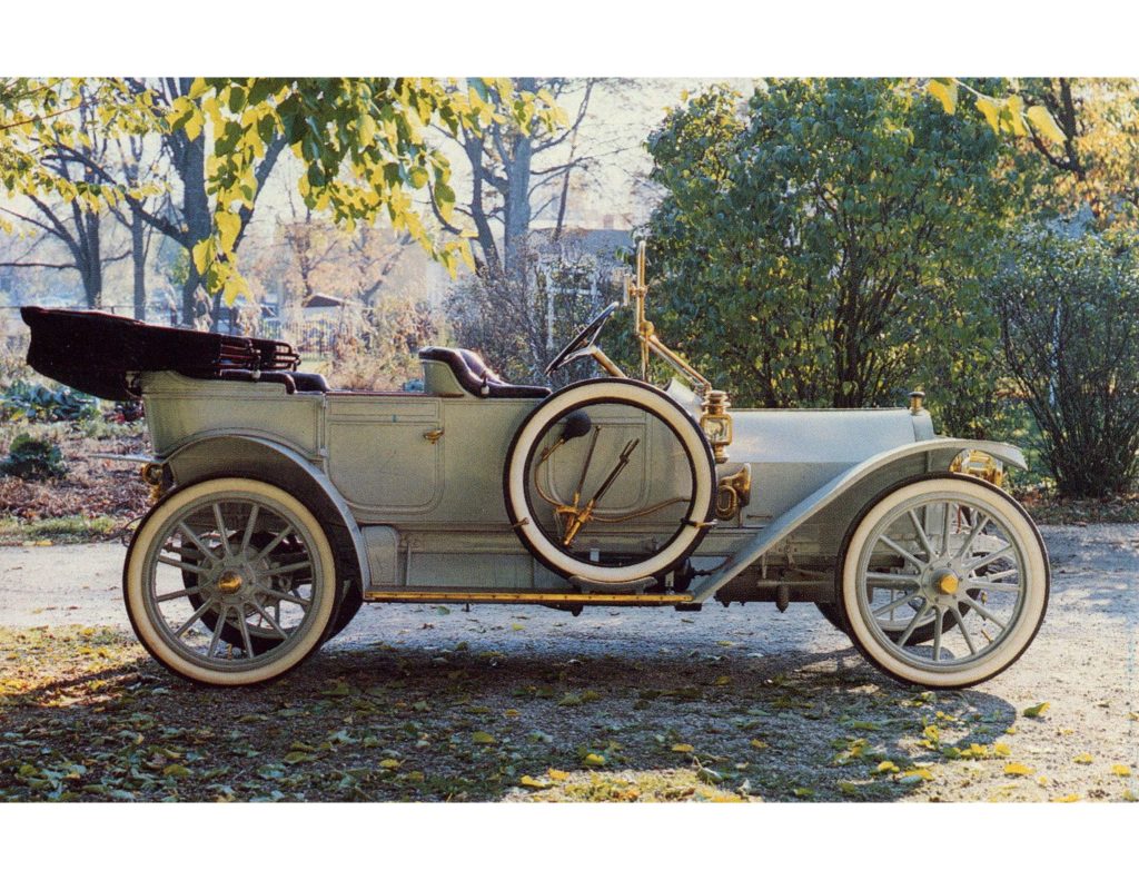 1911 AUBURN Model N 1981 postcard front